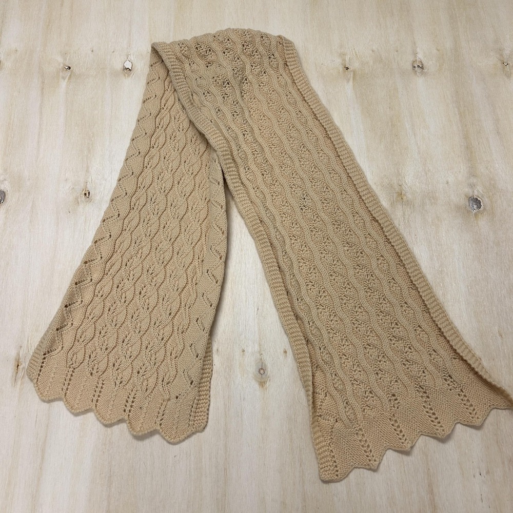 Rectangle Scarf Womens One Size Beige Knit Cable Scallop Edge Winter Neck Warmer